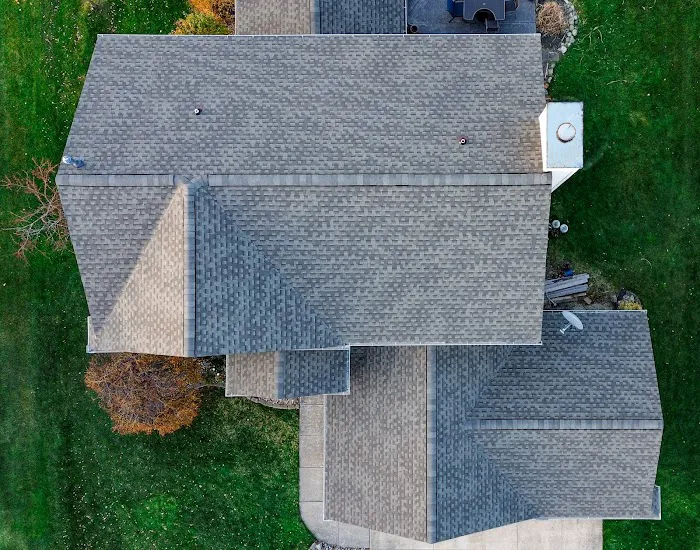 Lake Erie Roofing Solutions, LLC Picture 7