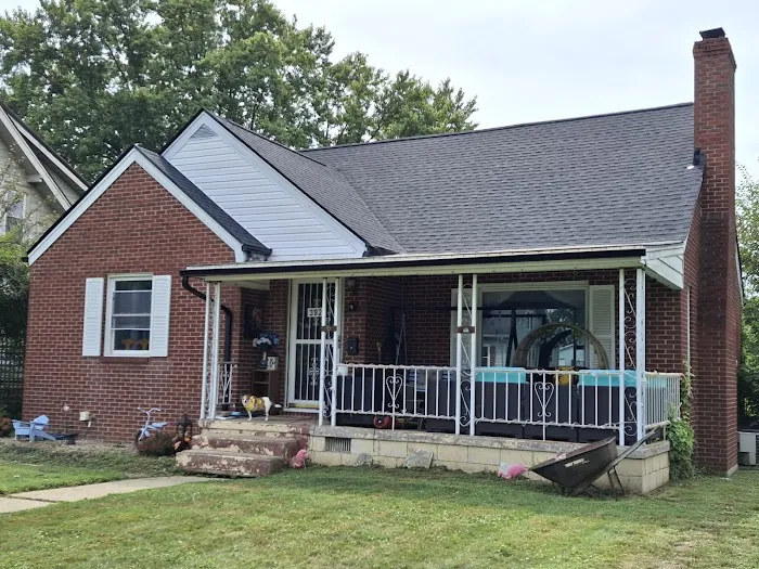 A & B Roofing Pros LLC Picture 1