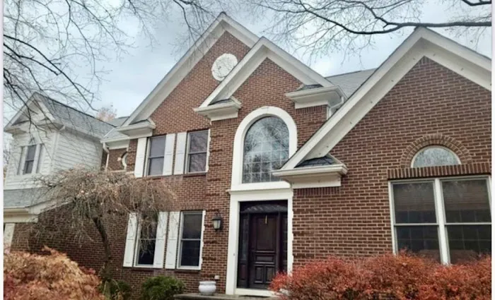 MaxForce Roofing and Siding Picture 10