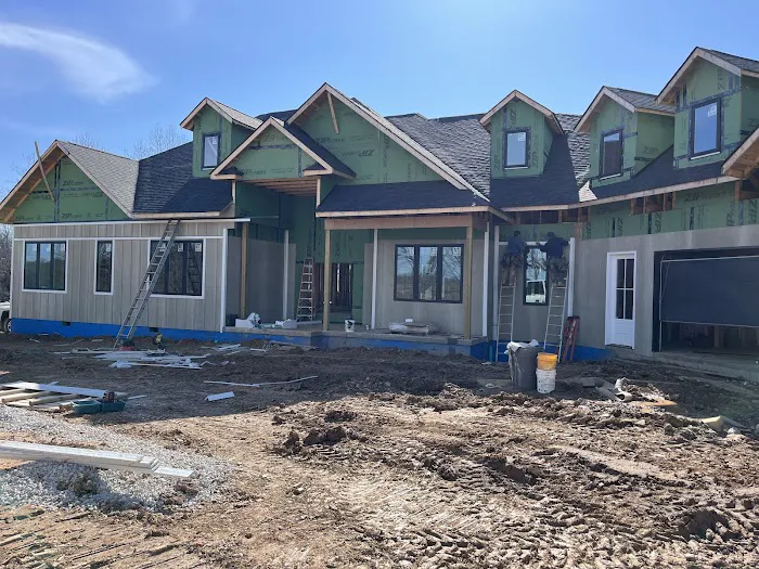 Lion Roofing and Construction Picture 4