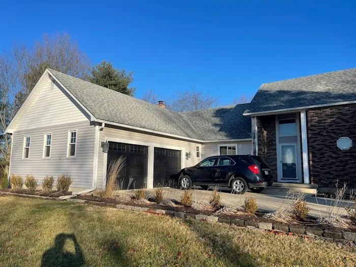 CHS Roofing and Siding Picture 1