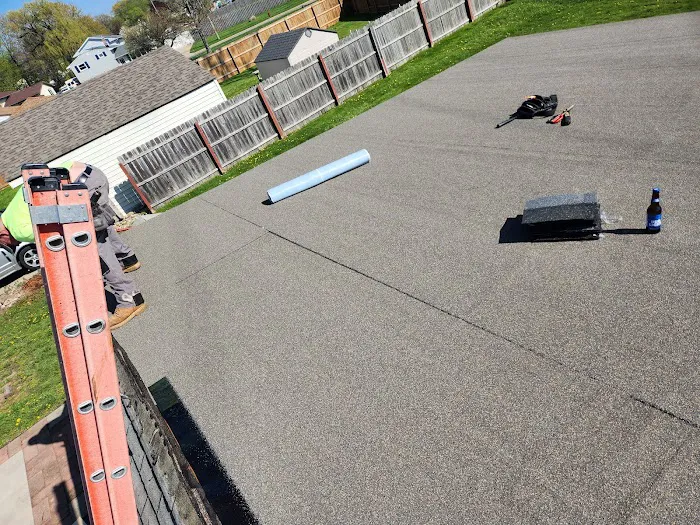 Paul's Roofing Construction & Snow Plowing Picture 3