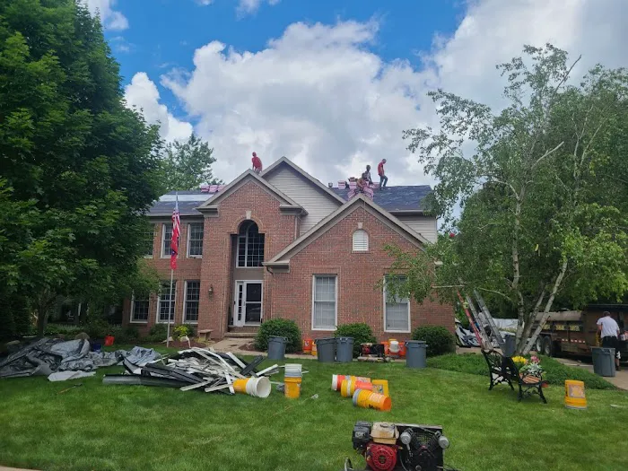 Paul's Roofing Construction & Snow Plowing Picture 6