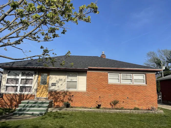 Upper Level Roofing and Construction Picture 2