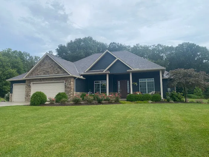 Summit Building & Roofing Picture 3