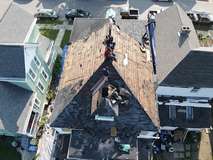 614 Ispanic Roofers Acacio Picture 6