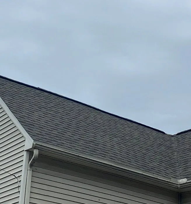 Oaks Roofing & Siding Picture 3