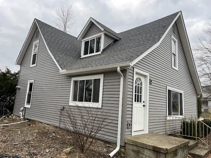 Acme Roofing and Siding Picture 2