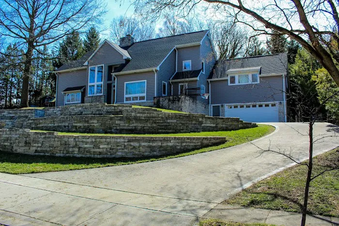 Acme Roofing and Siding Picture 5