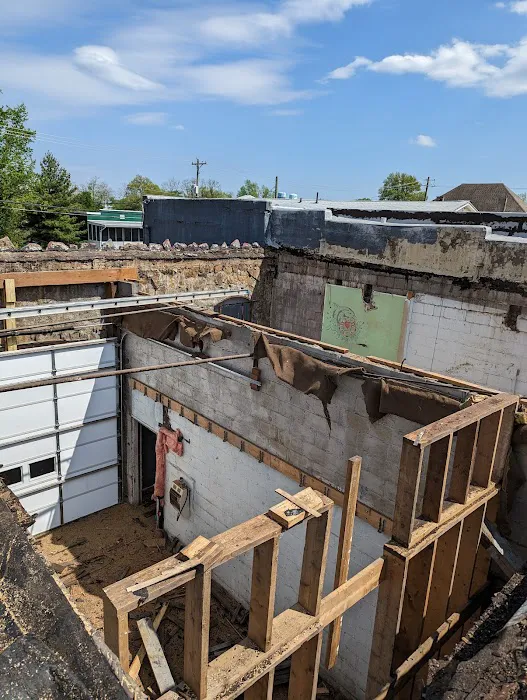 Lee's Top Choice Roofing Picture 4