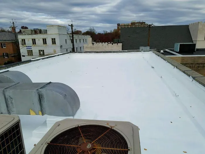 Lee's Top Choice Roofing Picture 7