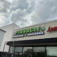 Pinnacle Roofing & Builders ico