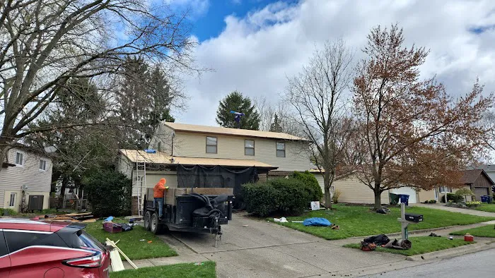 CR Roofing and Exteriors Picture 4