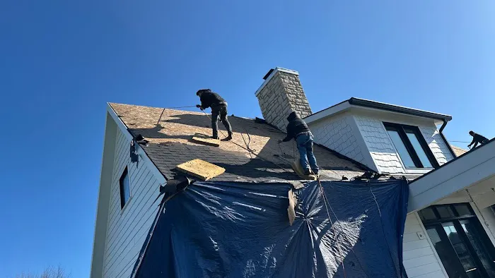 Evolve Roofing & Siding Picture 1