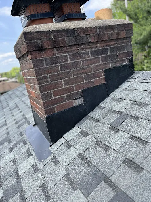 D & R Roofing & Complete Exterior LLC Picture 3