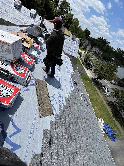 D & R Roofing & Complete Exterior LLC Picture 2