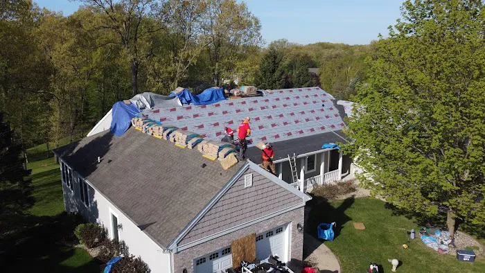 Mills Siding and Roofing Picture 2