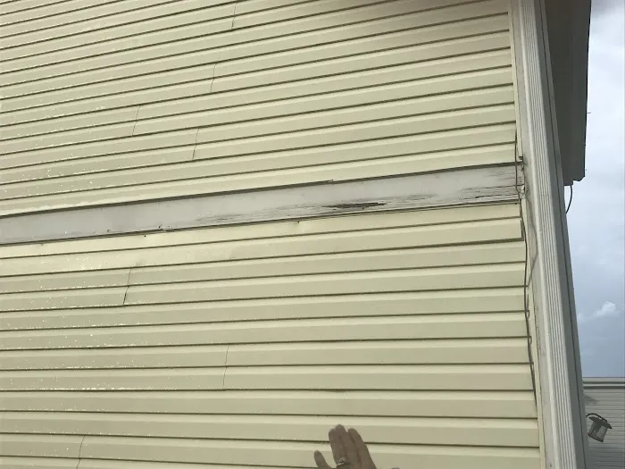 Arrow Roofing and Siding Picture 4