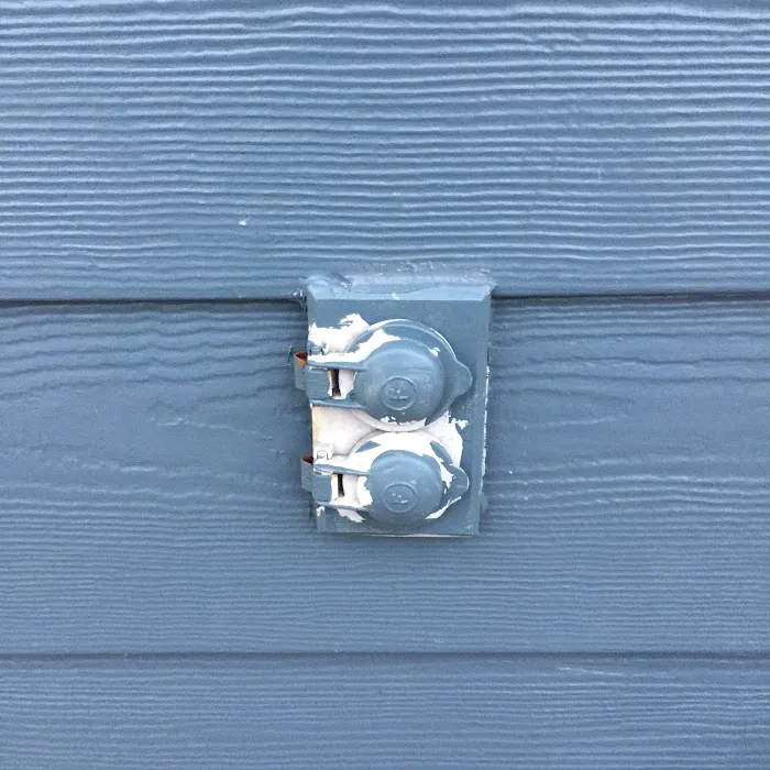 Arrow Roofing and Siding Picture 9