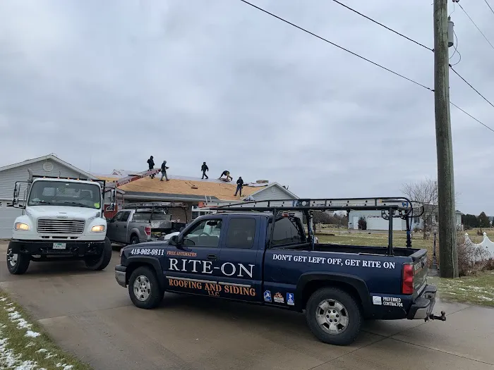RITE-ON Roofing and Siding LLC Picture 2