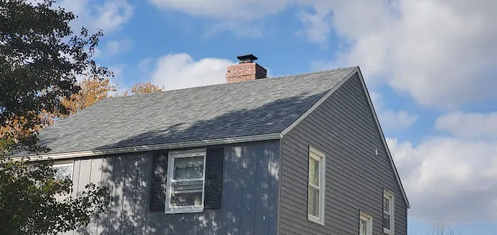 4 Guys And a Roof Picture 2