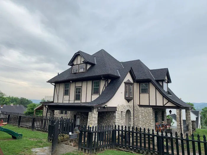 Thoroughbred Construction Group Picture 1