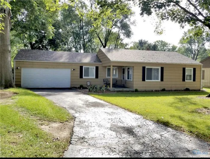 Fry's Roofing & Construction Picture 10