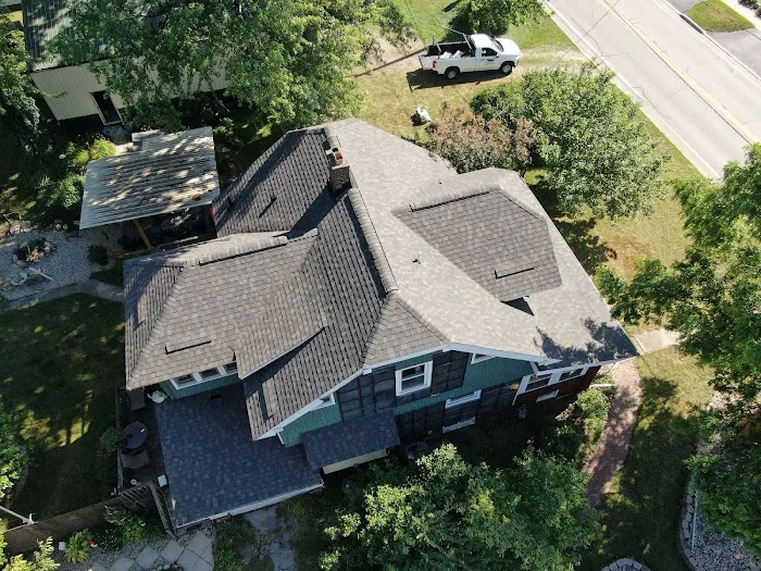 Johnson Roofing & Restoration LLC Picture 4