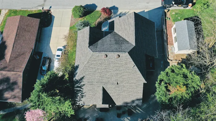 Mr. Roofer | Roofing & Construction Picture 3