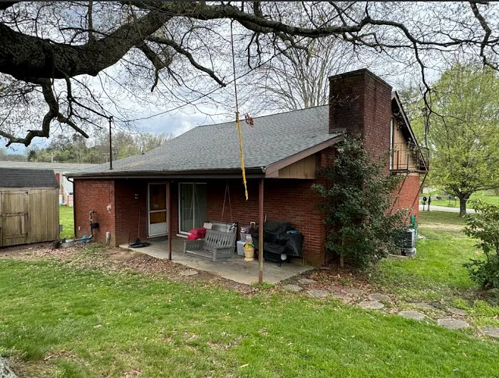 Cardinal Roofing Picture 3