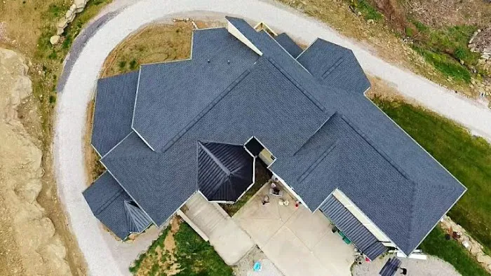 Design Roofing Picture 2