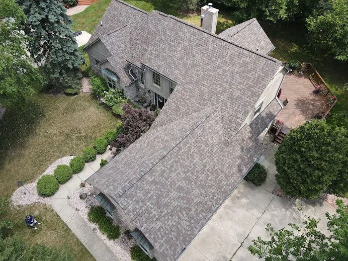 MCM Services Inc - ROOFING/SIDING/WINDOWS Picture 3