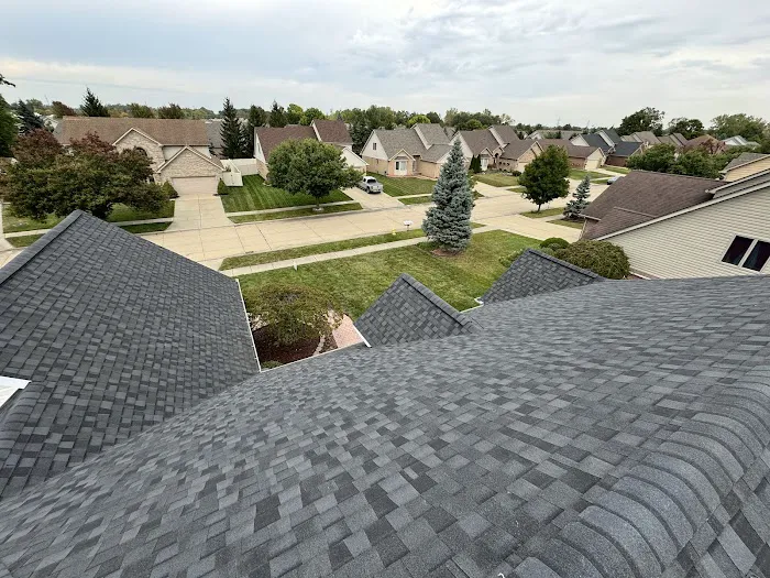 MCM Services Inc - ROOFING/SIDING/WINDOWS Picture 2