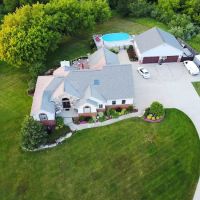 Big Ike’s Roofing Co ico