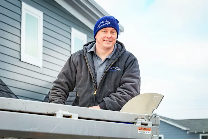 Distinctive Roof Services Picture 5