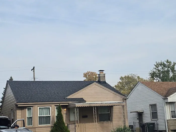 Chucks Roofing Company Inc. Picture 10