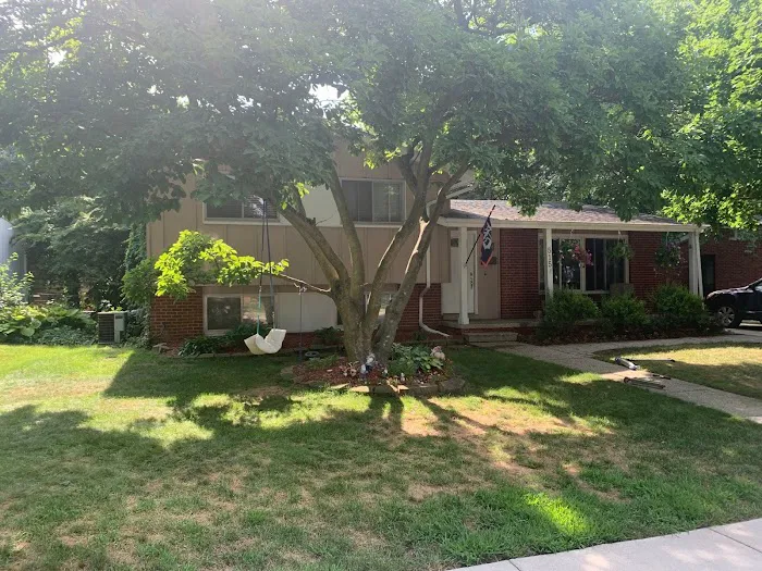 Home Exteriors of Michigan Picture 7