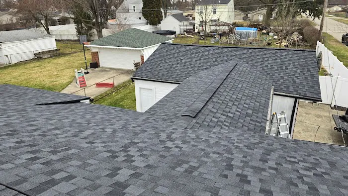 Home Exteriors of Michigan Picture 8