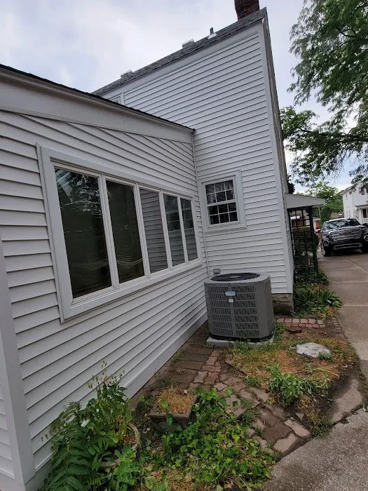 Ramos Roofing and siding Picture 6