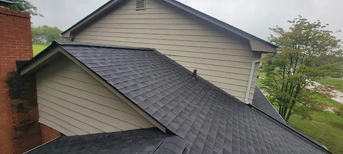 Ramos Roofing and siding Picture 9