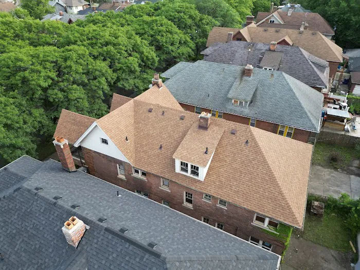 Pete's Roofing Picture 3