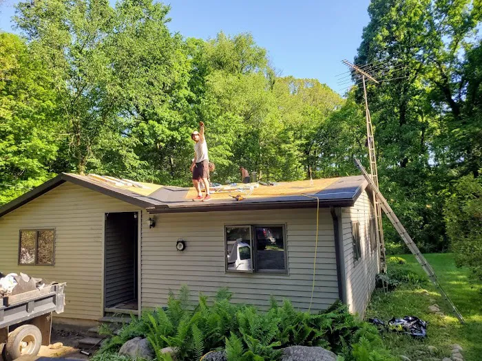 Cornstubble's Roofing LLC Picture 4