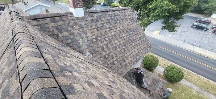 Breezewood Commercial & Residential Roofing, LLC Picture 1