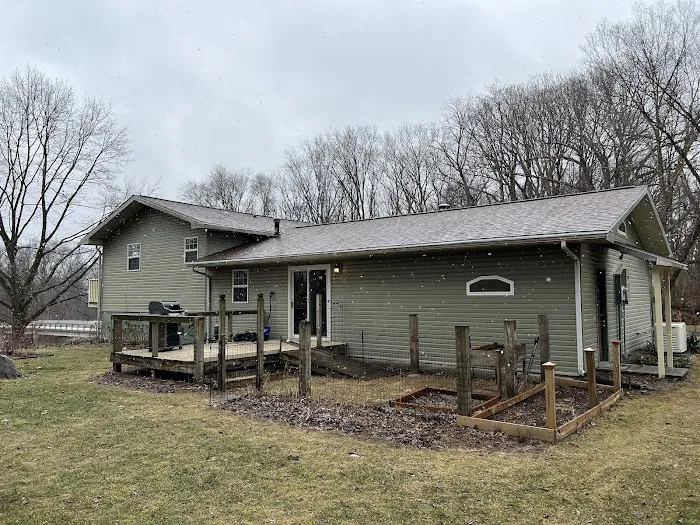 Schmucker Roofing Picture 1