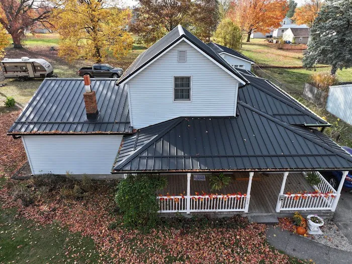 Schmucker Roofing Picture 4