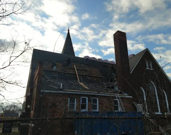 T&M Roofing Picture 1