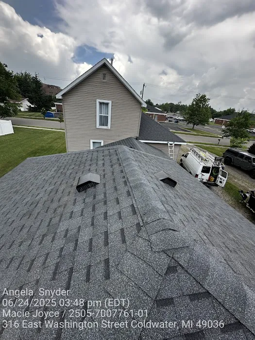 Kirk's 5 Star Roofing Picture 1