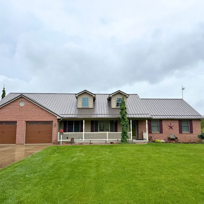 E G Roofing LLC Picture 6