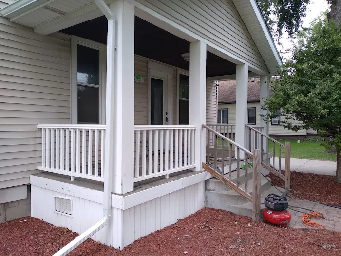 R&R Roofing/Renovations LLC Picture 1