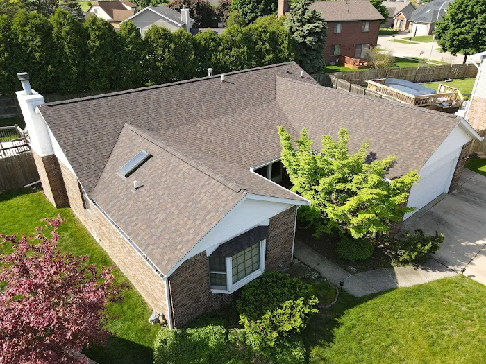 MCM Services Inc - ROOFING/SIDING/WINDOWS Picture 2